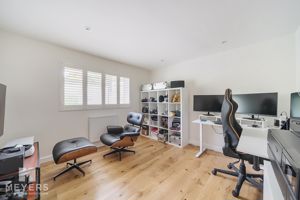 Photo 25- click for photo gallery